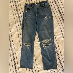 Abercrombie curve love size 6R jeans.